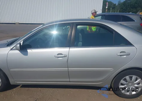 2005 Toyota Camry Le from USA, damaged, VIN 4T1BE32K55U068915